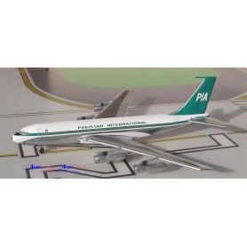 Plane metal model - Pakistan International Boeing 720B AP-ATQ o/c 