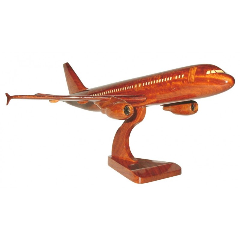 MAQUETTE EN BOIS avion CONCORDE EUR 85,00 - FR