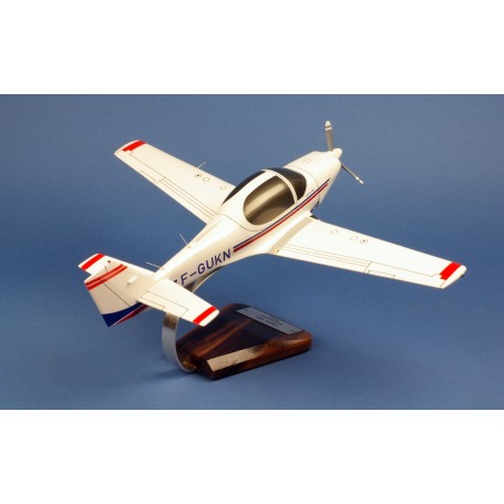 maquette avion - Grob 120A-F