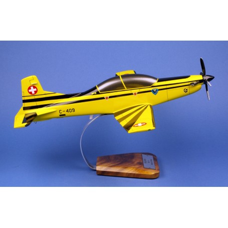 maquette avion - Pilatus PC-9