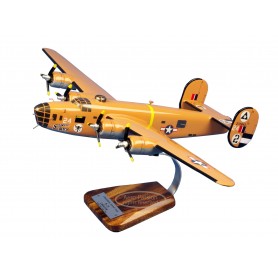 maquette avion - B-24D Liberator 'Strawberry Bitch' maquette avion - B-24D Liberator 'Strawberry Bitch'maquette avion - B-24D Li