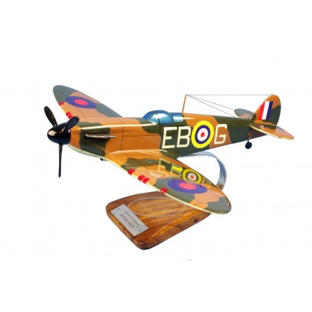 plane model - Spitfire 'Bataille d'Angleterre' plane model - Spitfire 'Bataille d'Angleterre'plane model - Spitfire 'Bataille d'