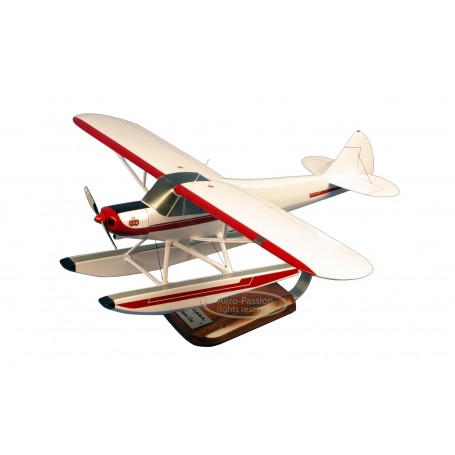 plane model - Piper PA-18 Super Cub Floatplane VF009