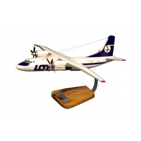 maquette avion - Antonov 24B LOT Polish Airlines SP-LTL VF172