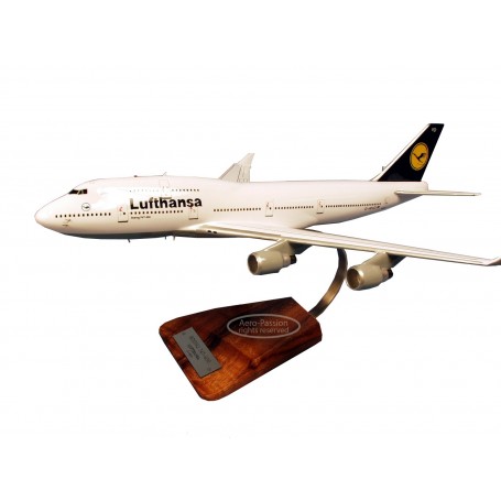 plane model - Boeing 747-400 VF214