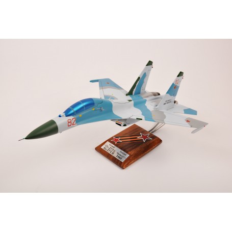 maquette avion - Su-27 UB n°82 RU0024-8