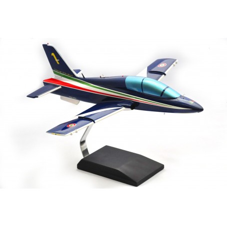 plane model - Aermacchi MB-3 'Frecce Tricolori' 20083